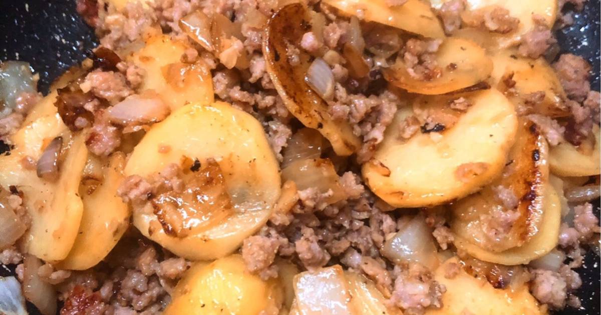 Thịt heo xào khoai tây cháy hành