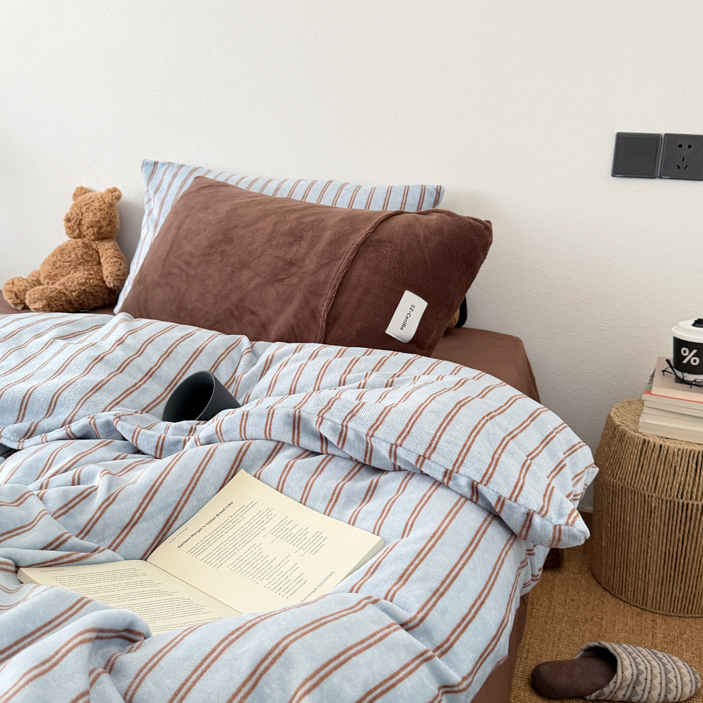 Striped microfiber fleece bedding set, warming