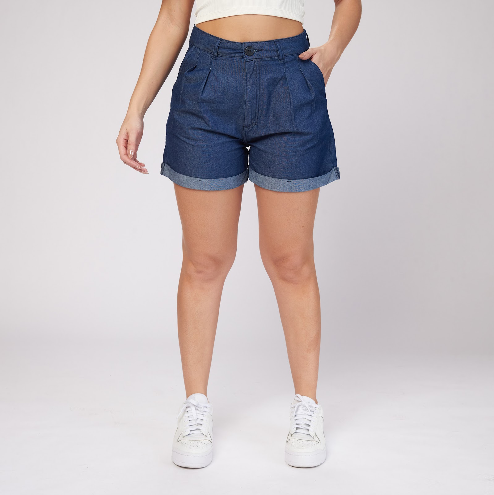 Short tiro alto tipo baggy en chambray rígido azul oscuro - Vista 2