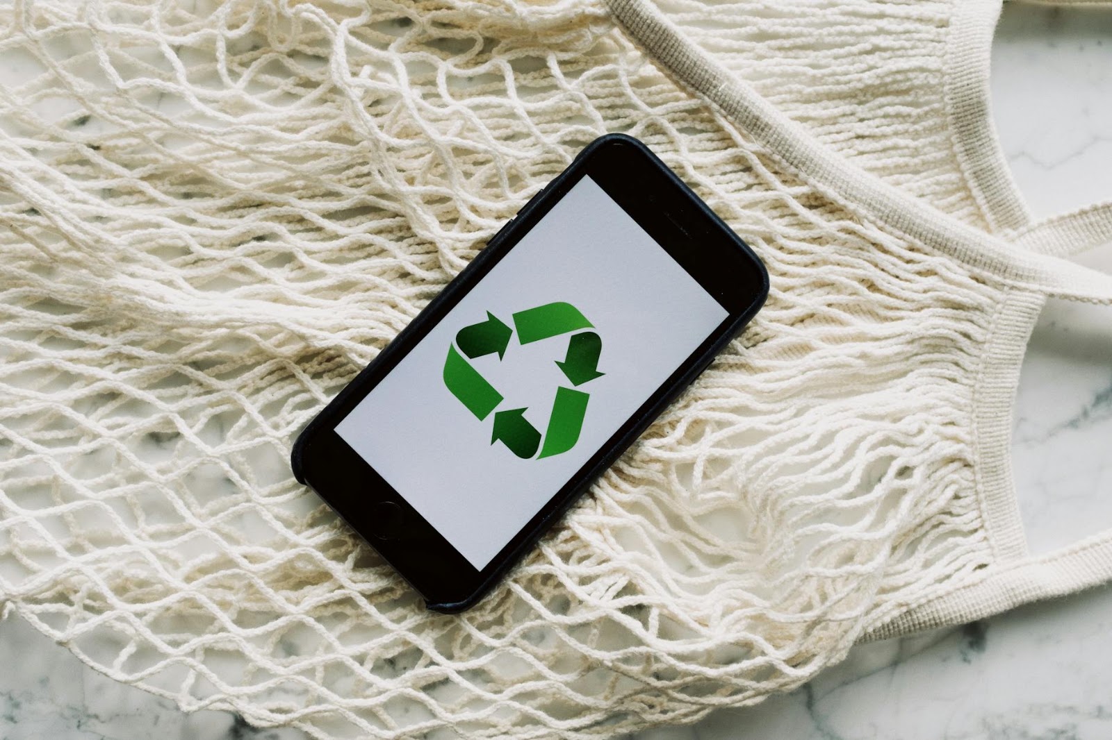 Conceptual image depicting a circular economy in fashion, with AI virtual try-on contributing to reduced waste and enhanced sustainability.