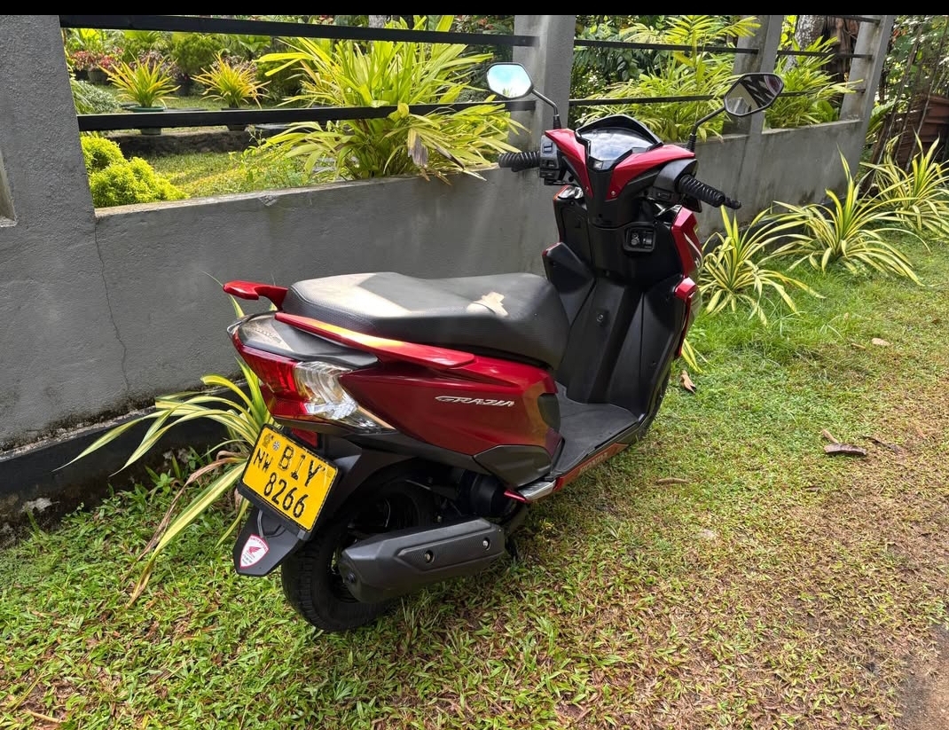 Honda grazia gallery