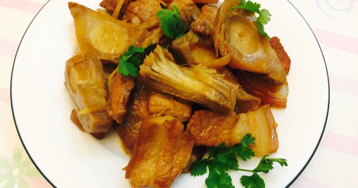 Thịt ba chỉ kho mít xanh