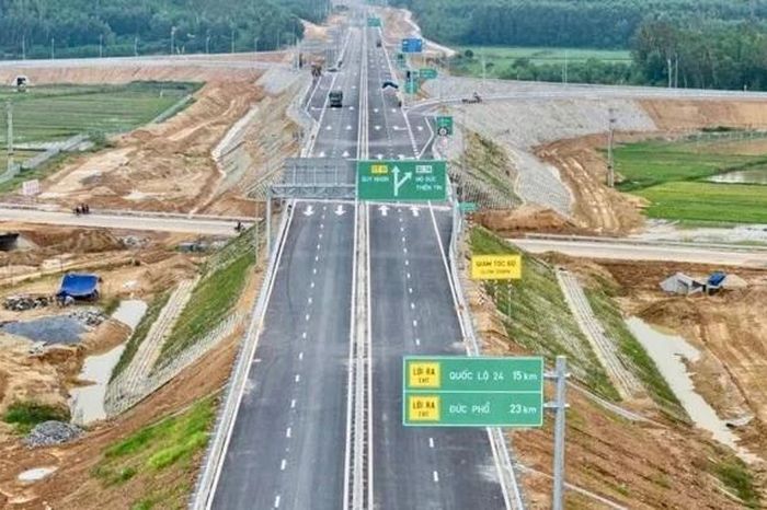 Dự kiến thông xe 12 dự án cao tốc Bắc - Nam dịp 30/4 - Đài Phát thanh và truyền hình Hà Nội