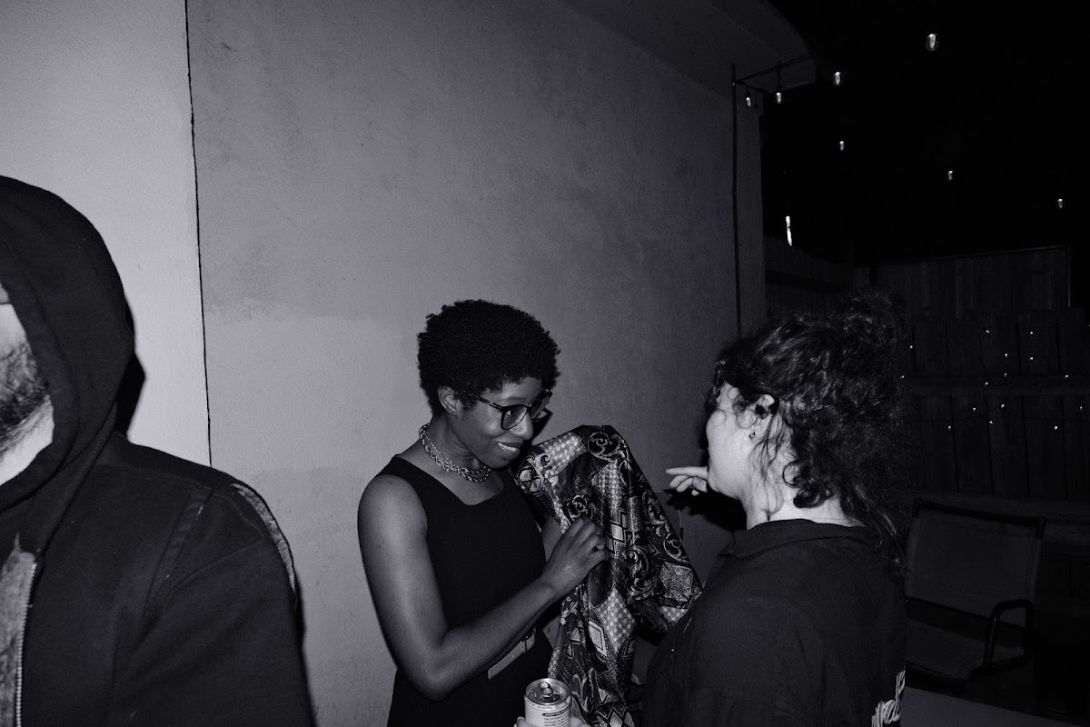 @tlau.photos_thelostandunfounds_2026-03-20_austin_last_night_noir_008