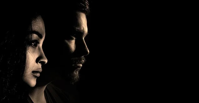 &lsquo;손해를 보다&rsquo;라는 표현은 왜 돈이 아닌 감정에서 시작됐을까? 언어의 기원