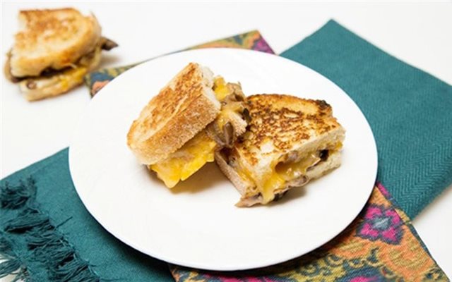 Bánh Mì Sandwich Kẹp Nấm