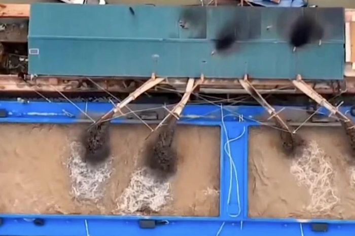 Người dân nơm nớp lo sông Hồng 'nuốt chửng' ruộng vườn - Báo Tiền Phong