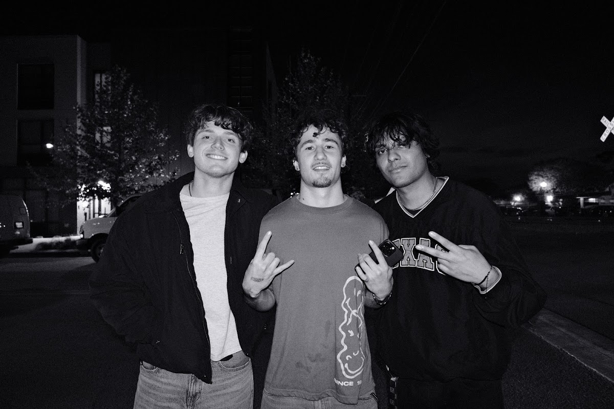 @tlau.photos_thelostandunfounds_2026-03-29_austin_last_night_noir_041