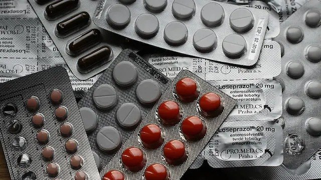 Failed Quality Tests: How to Spot Fake Pills in Hospitals