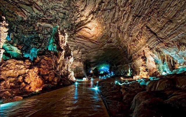 Taxco y Grutas de Cacahuamilpa