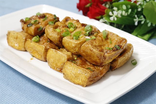Đậu Hũ Chiên Sốt Chua Ngọt