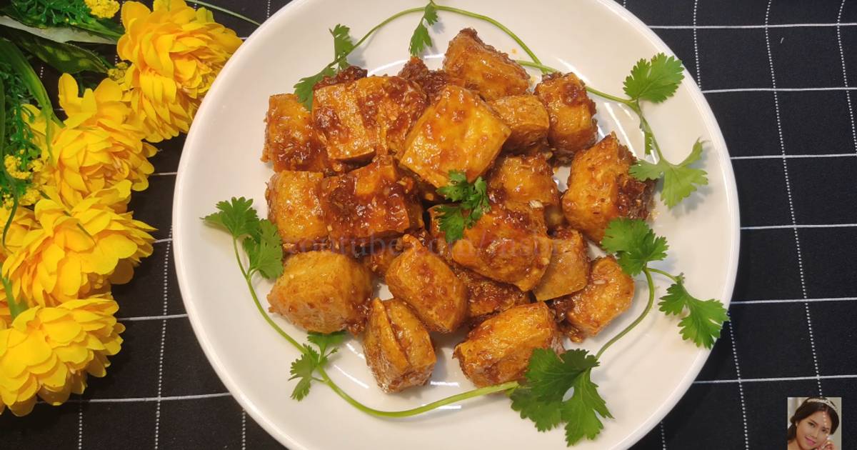 Cách làm đậu hủ chiên giòn sốt me chua ngọt chay. Món ăn thanh đạm