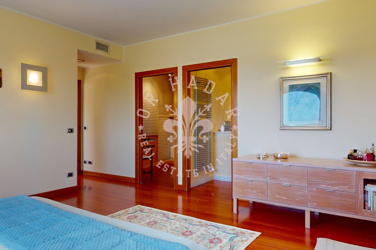וילה רוזטו (Villa Il Roseto) — 42