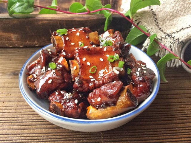 Sườn Heo Non Sốt Chua Ngọt