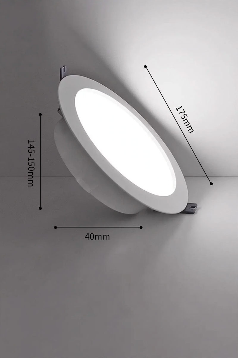 LED recessed light made of plastic