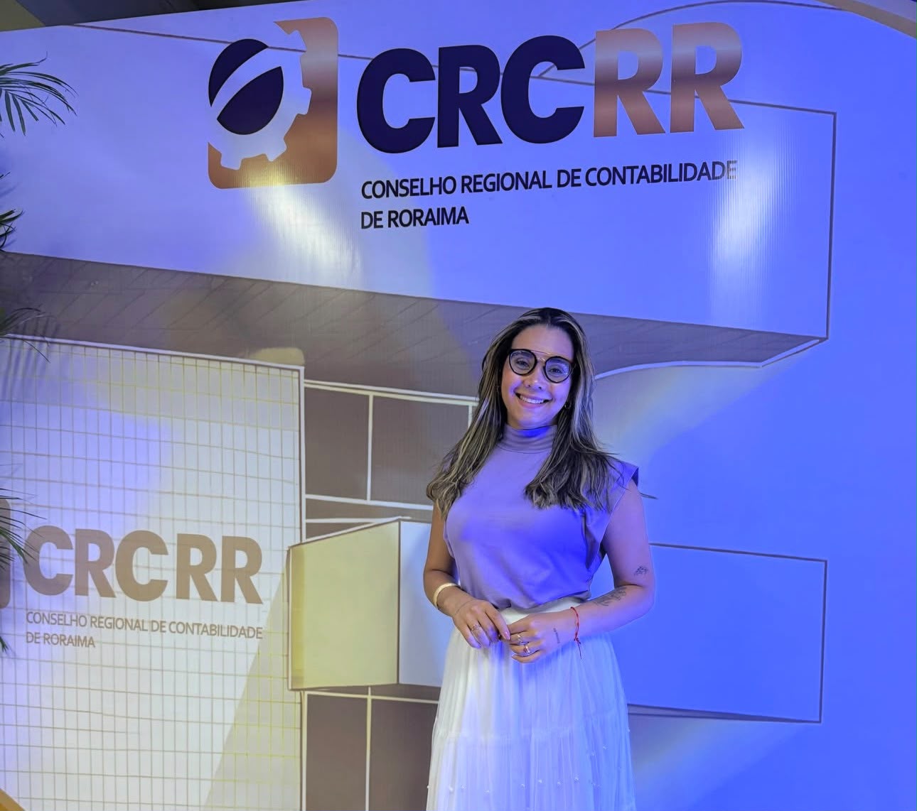 Equipe de escritório de contabilidade em Roraima utilizando sistema integrado de gestão para inovação em pequenos negócios
