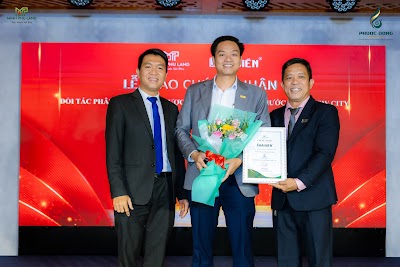 BinhPhoto-4817.jpg