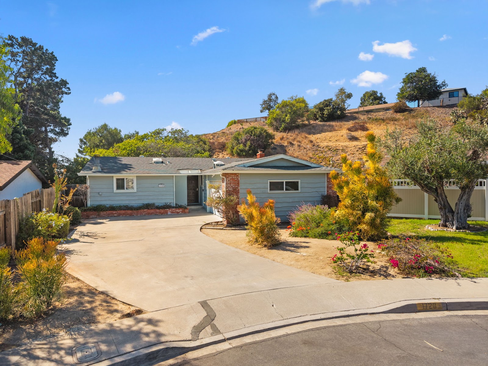 1728 Corsica St, San Diego — front exterior on a cul-de-sac
