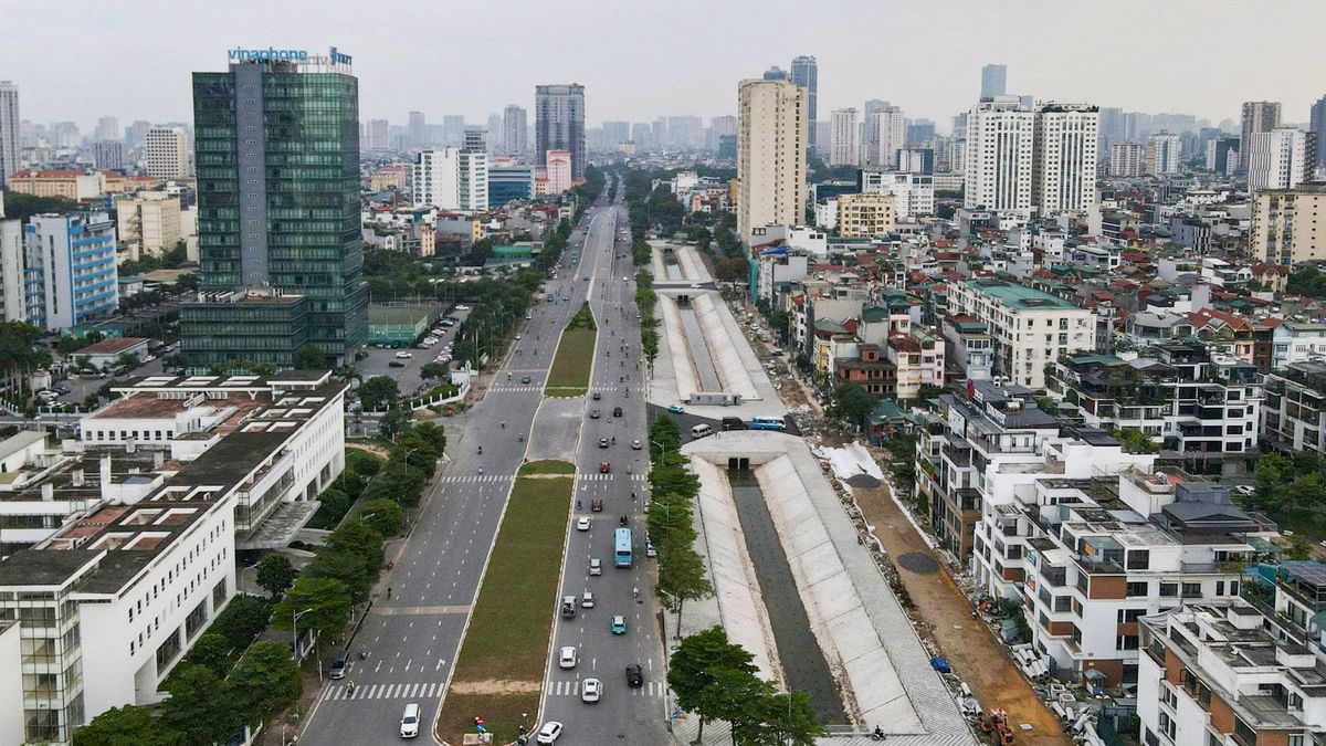 Cận cảnh tuyến đường cửa ngõ Tây Hồ Tây lột xác sau dự án chống ngập - Báo VTC News