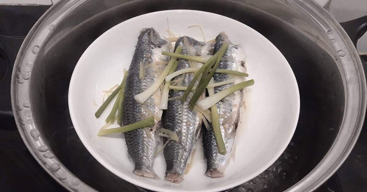 Cá hấp hành gừng