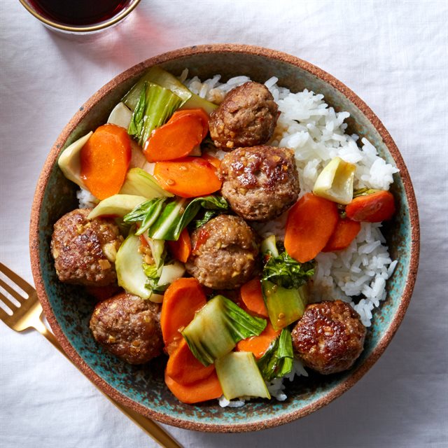 Thịt Bò Viên Xào Rau Củ