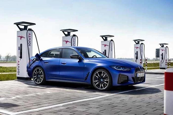 BMW công bố 'khai tử' i4 chuyển trọng tâm sang i3 chạy điện mới - Báo Tri thức &amp; Cuộc sống