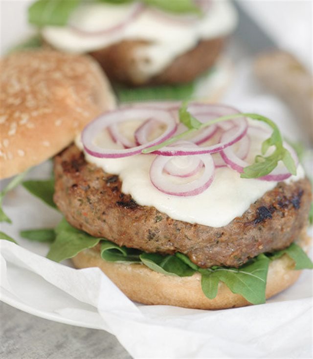 Hamburger Thịt Bò Phô Mai