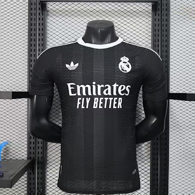 25-26 Real Madrid Portero.jpg