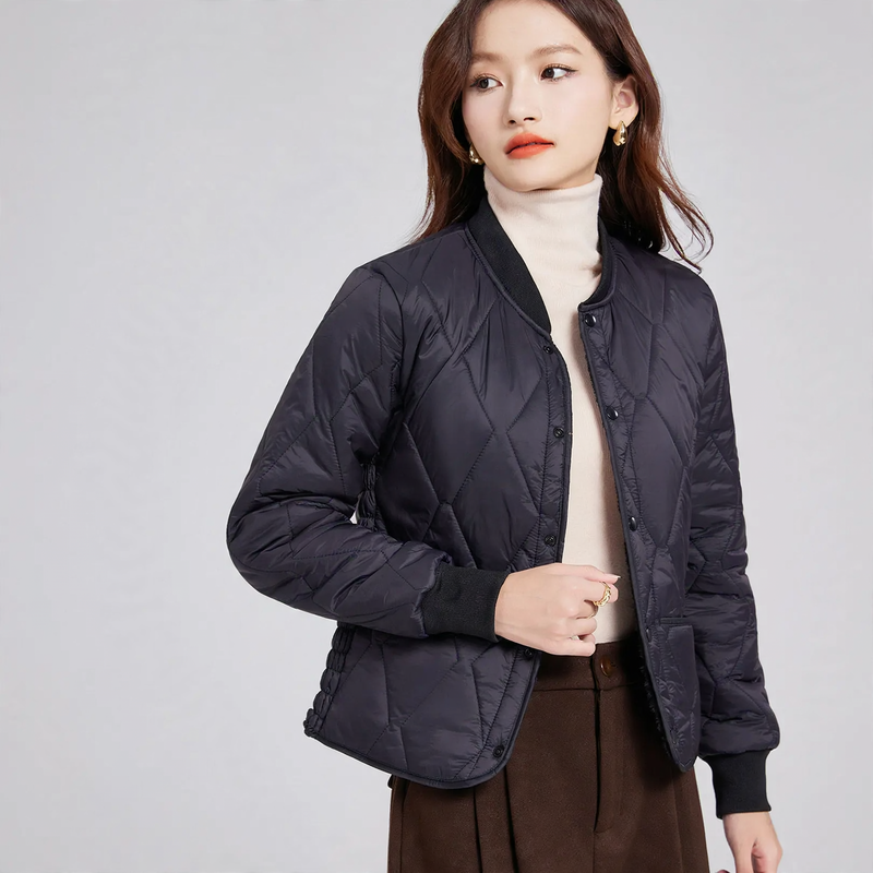 Short women's winter jacket with lamb fleece lining
