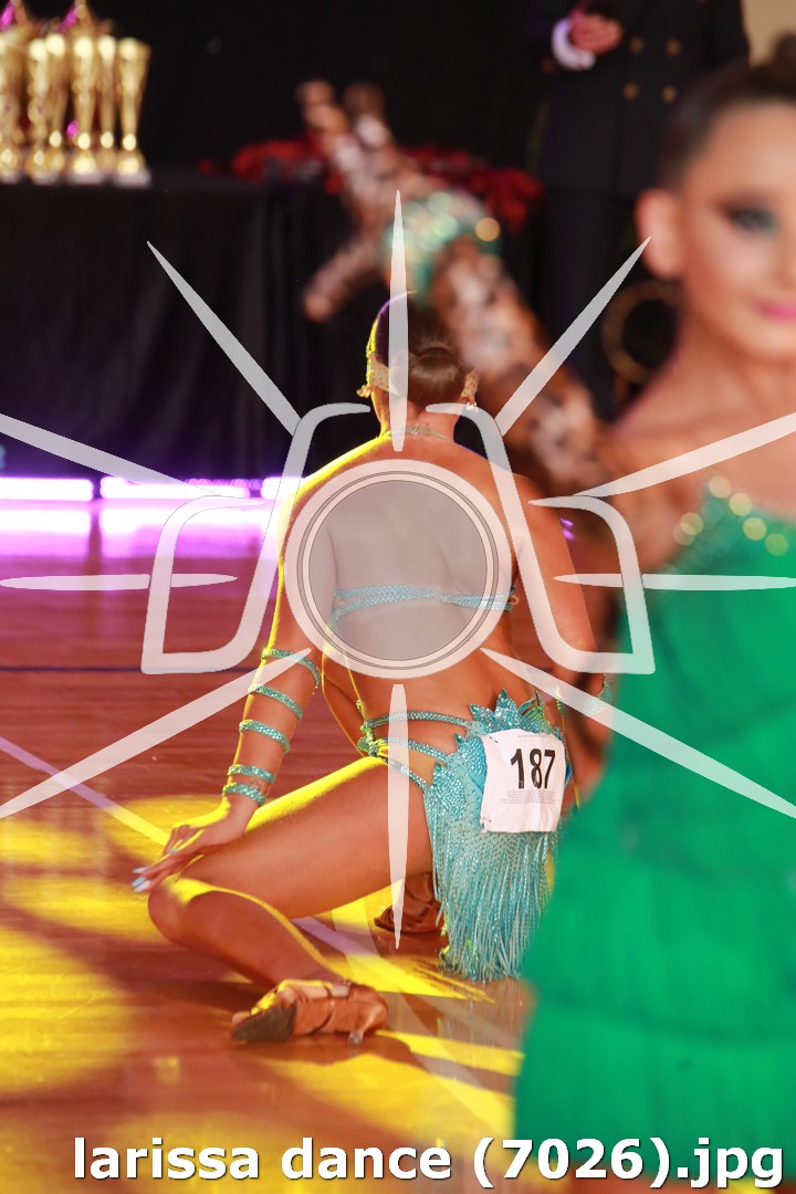 larissa dance (7026).jpg