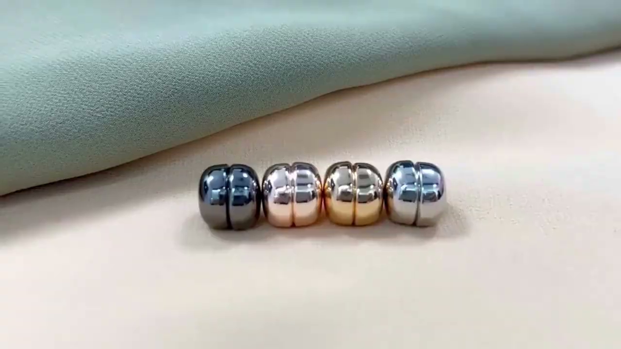 Luxury Scarf Megant pin for Delicate Fabric Protection