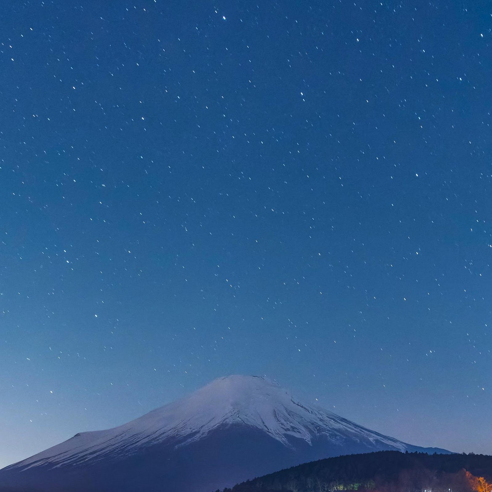Download Mount Fuji Under Starry Sky 2K iPhone