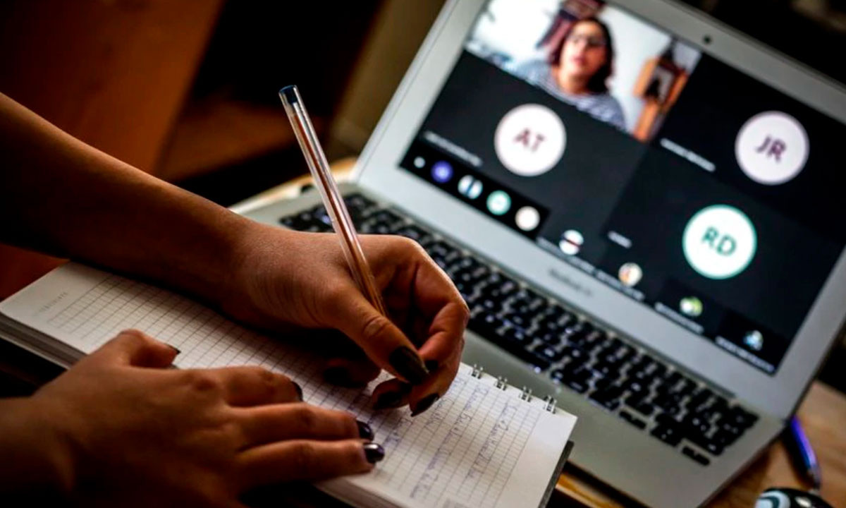 Instituto de la Empresa inicia clases en carreras 100% online, avaladas por MINEDU