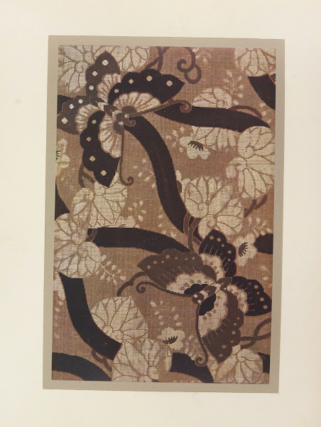 Papillons et feuilles dornement 1913