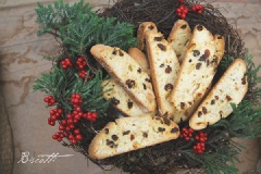 Cách làm bánh Biscotti hạnh nhân này siêu đơn giản phải không. Món bánh này dùng trong bữa tiệc giáng sinh cho món tráng miệng thì quá tuyệt vời. Ngon hơn nữa các bạn có thể chuẩn bị tách trà thơm, hay sốt chocolate để chấm cũng được nữa đó.