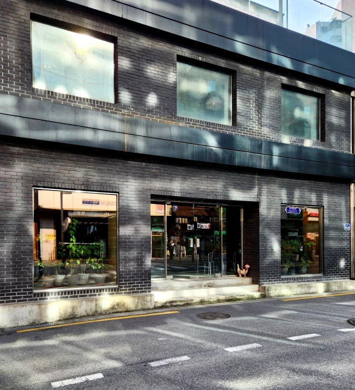 Radar Seongsu (레이더 성수): A Deep Dive into Seongsu's Multi-Story Dessert Haven - Seongsu Cafe, Radar Seongsu