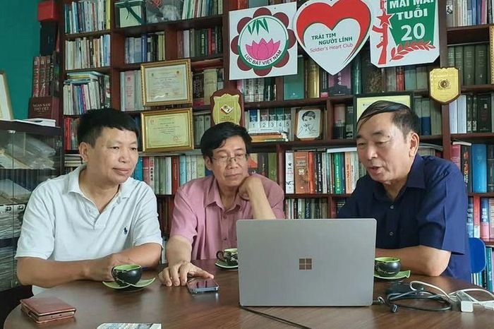 Có một cuộc 'duyệt binh' thầm lặng của các Tướng lĩnh qua từng trang sách... - Tạp chí Văn Hóa &amp; Phát Triển