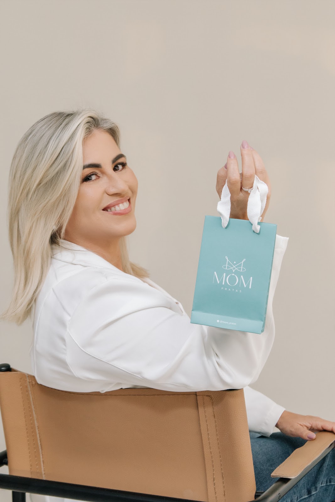 Claudia Schmidt Duarte, Proprietária da Mom Pratas em São Gonçalo
