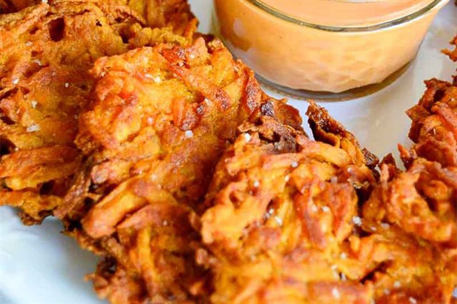 Bánh Khoai Lang Chiên Giòn Nóng
