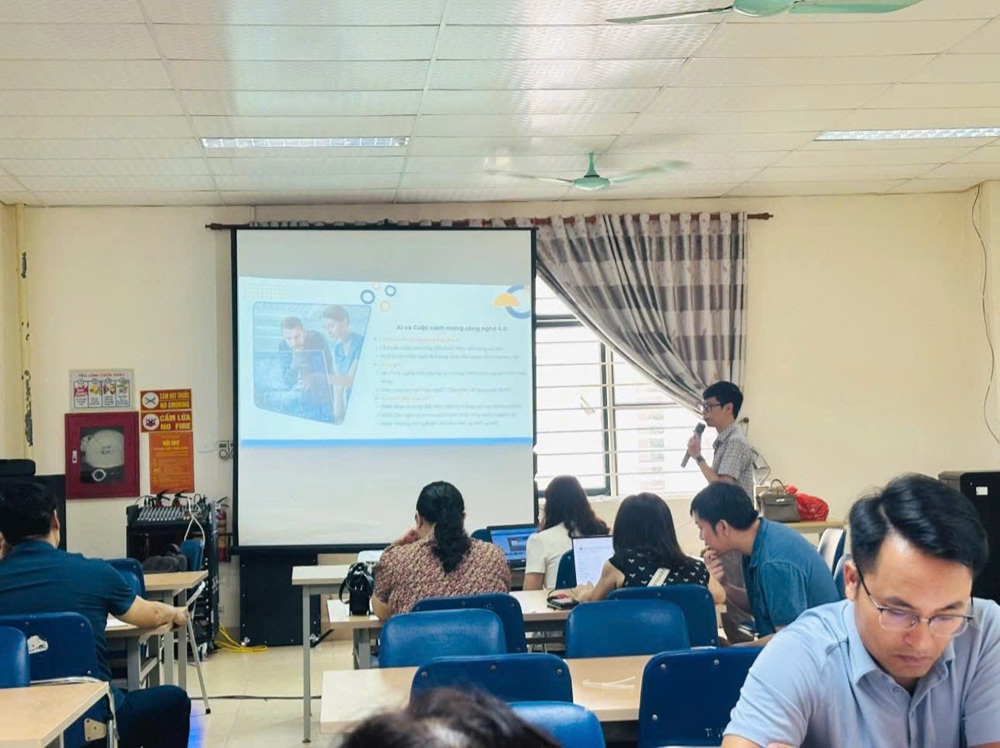 Công đoàn Trường Đại học Tây Bắc tổ chức tập huấn, bồi dưỡng năng lực Công nghệ Thông tin cho Đoàn viên và tập huấn nghiệp vụ cho cán bộ công đoàn năm 2025