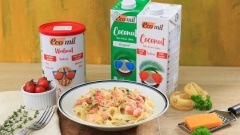 Những sợi mì dai dai được bao bọc bởi sốt kem óc chó béo ngậy, ăn kèm với những con tôm săn chắc ngọt thịt sẽ là món ăn hấp dẫn cho những tín đồ thích béo nhé! Bạn nhớ lưu lại công thức để cùng Ecomil thực hiện công thức mì Ý tôm sốt kem óc chó để cho mới lạ hơn.
