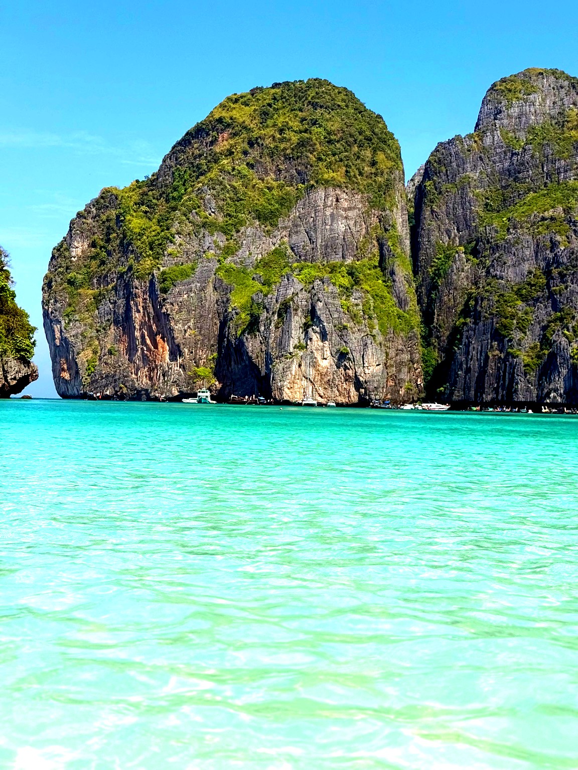 Приватный · PHI PHI - BAMBOO - RANG YAI + FISHING (1-DAY TRIP) 7