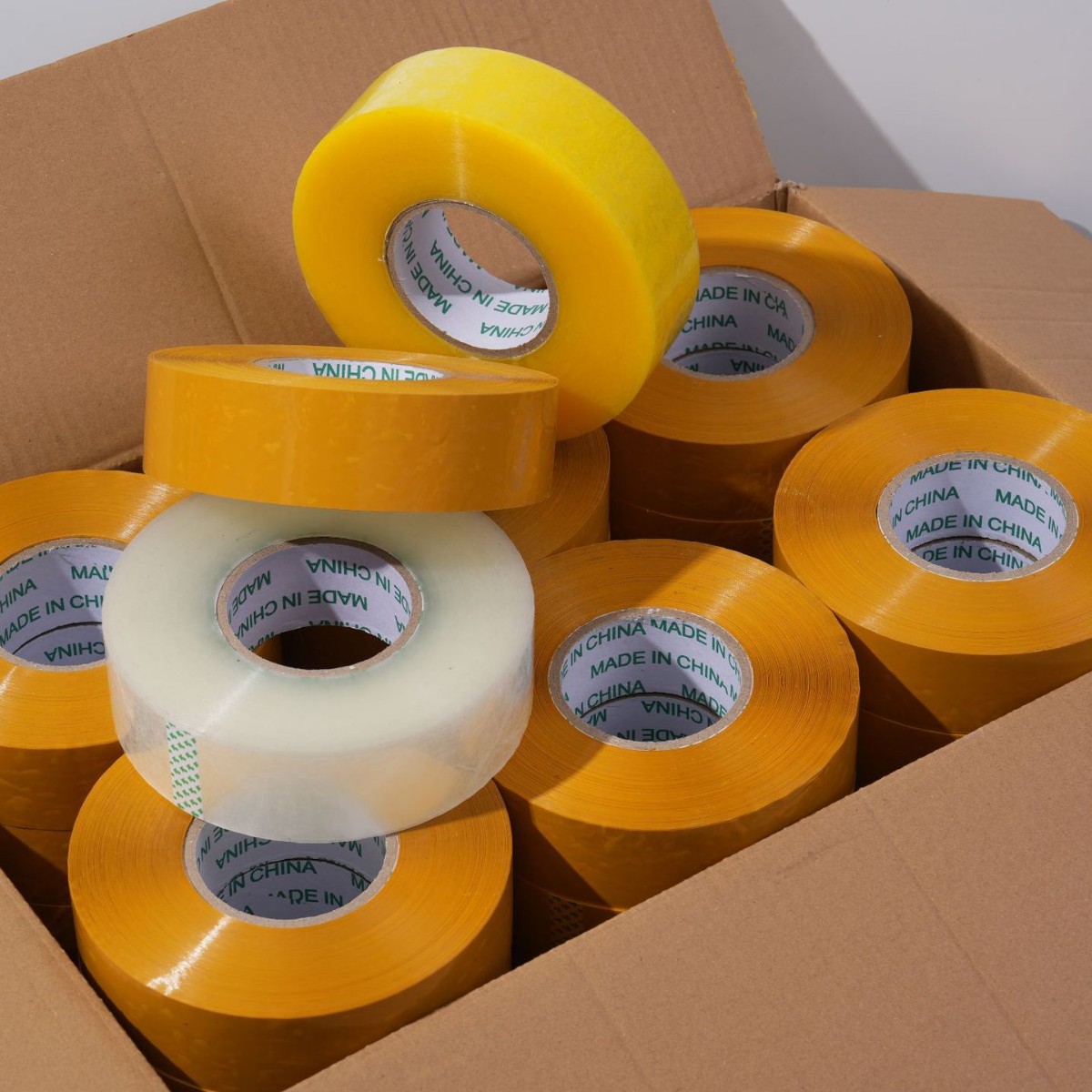 Transparent tape for packaging