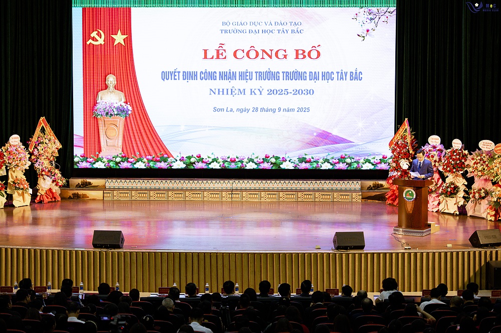 Lễ Công bố Quyết định công nhận Hiệu trưởng Trường Đại học Tây Bắc nhiệm kỳ 2025 - 2030