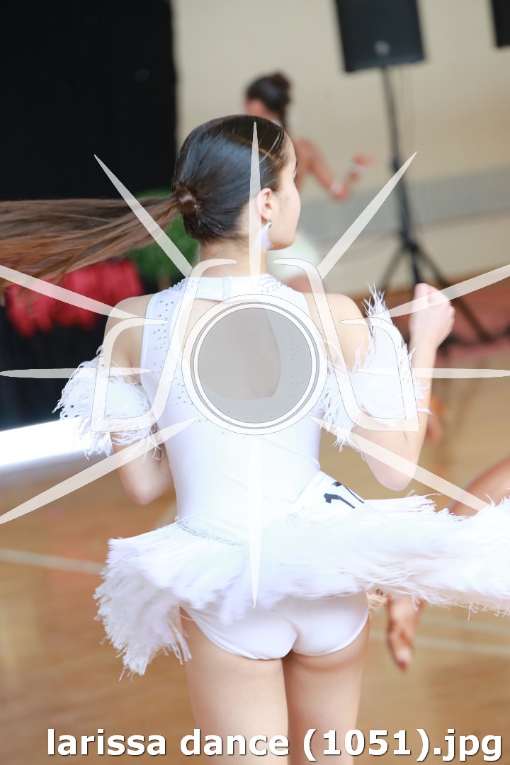 larissa dance (1051).jpg