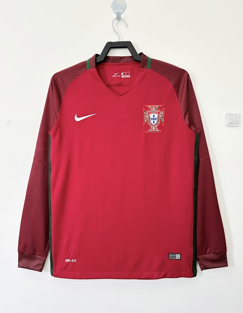 Camiseta de local de Portugal 2016 de manga larga.jpg