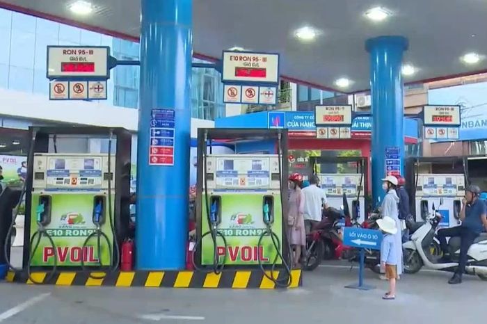 Giám sát, kiểm tra triển khai xăng sinh học E10 - Đài Phát thanh và truyền hình Hà Nội