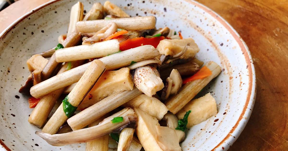 Ngó sen xào nấm