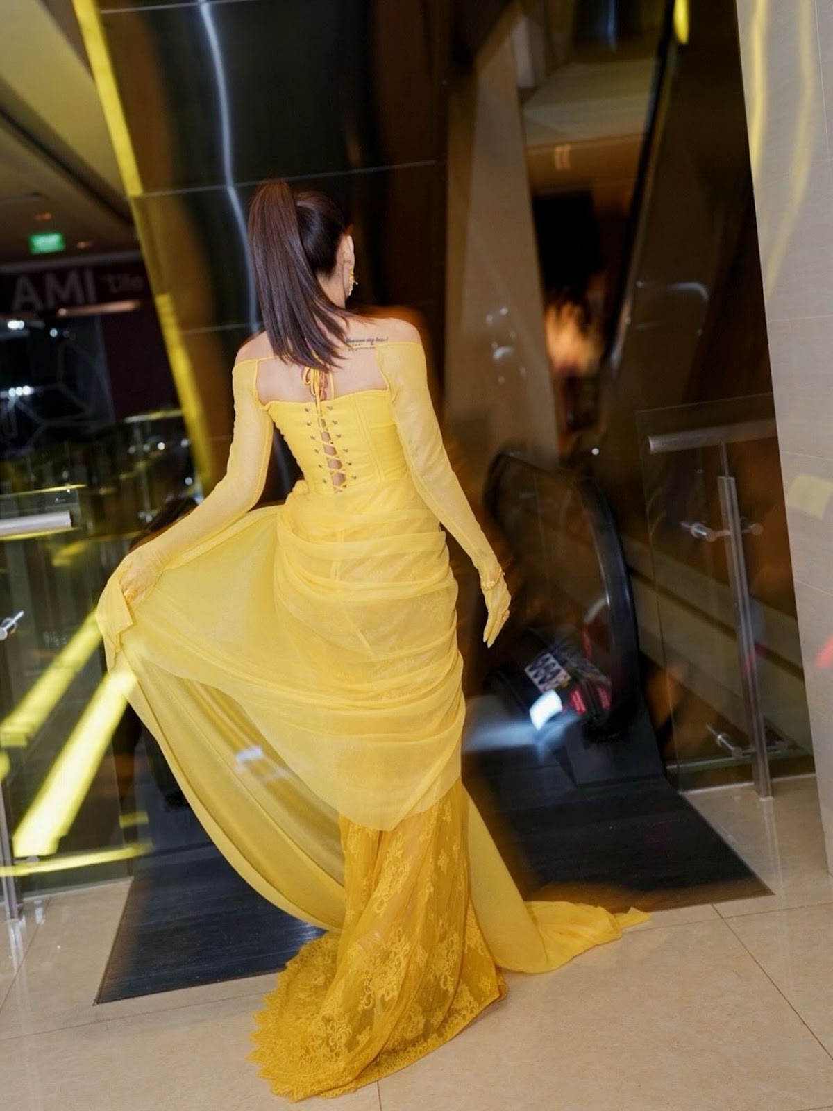 သင်ဇာဝင့်ကျော် - Thinzar Wint Kyaw - Sexy Model and Actress