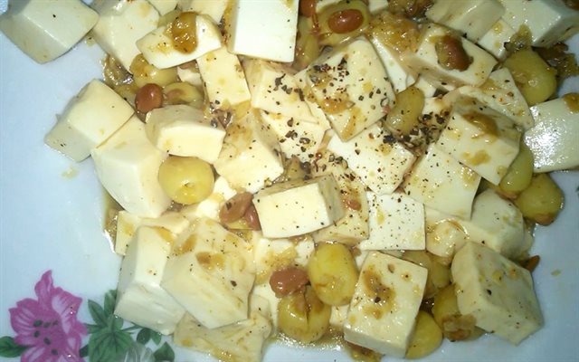 Đậu Hũ Non Sốt Tương Hột Hạt Sen